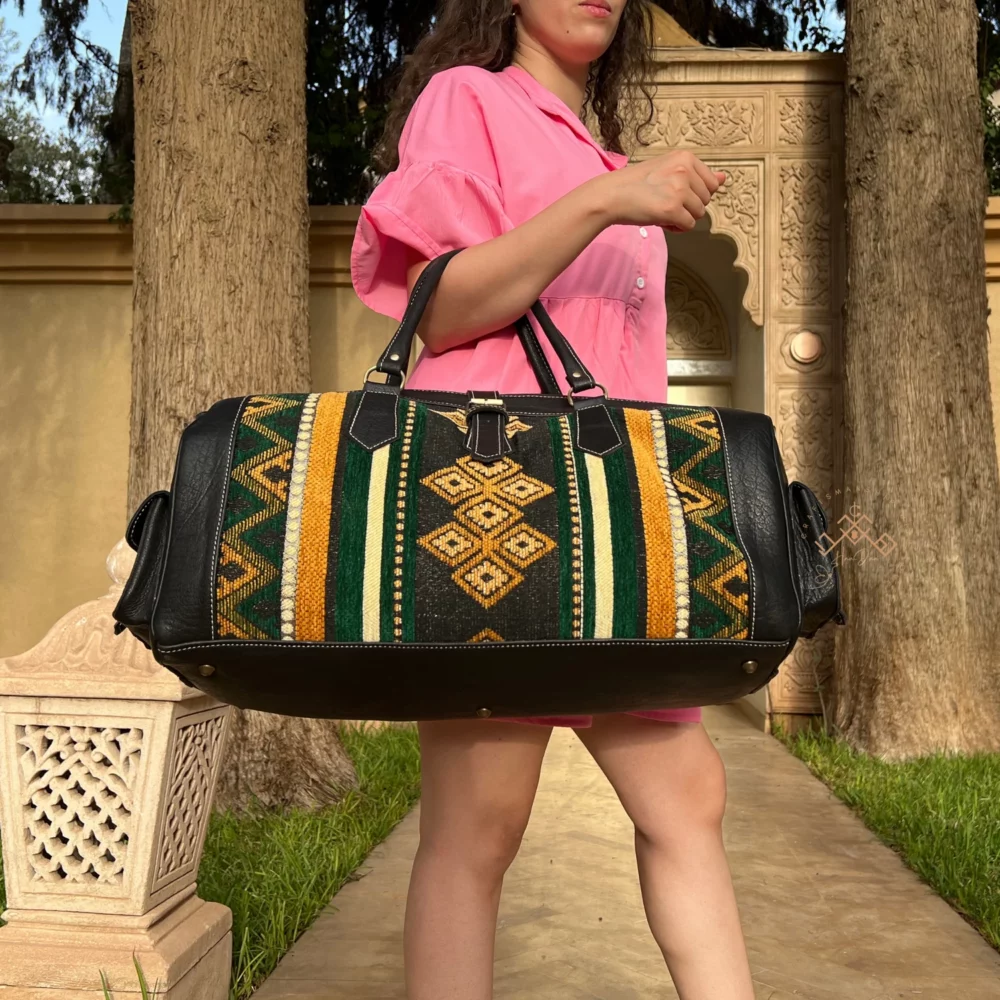 HandaaGreen kilim travel bag 4