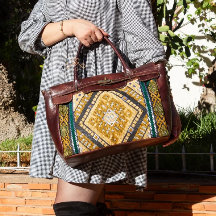 Stylish Carpet Leather Handbag for Women - Image 7
