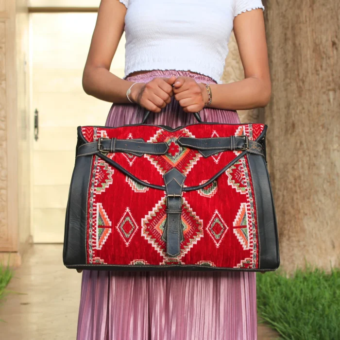Moroccan Handmade Carpet Leather Travel Bag - Image 8