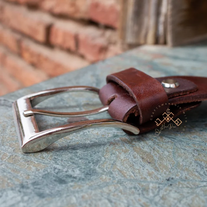 Traditional Men's Leather Belt - Image 6