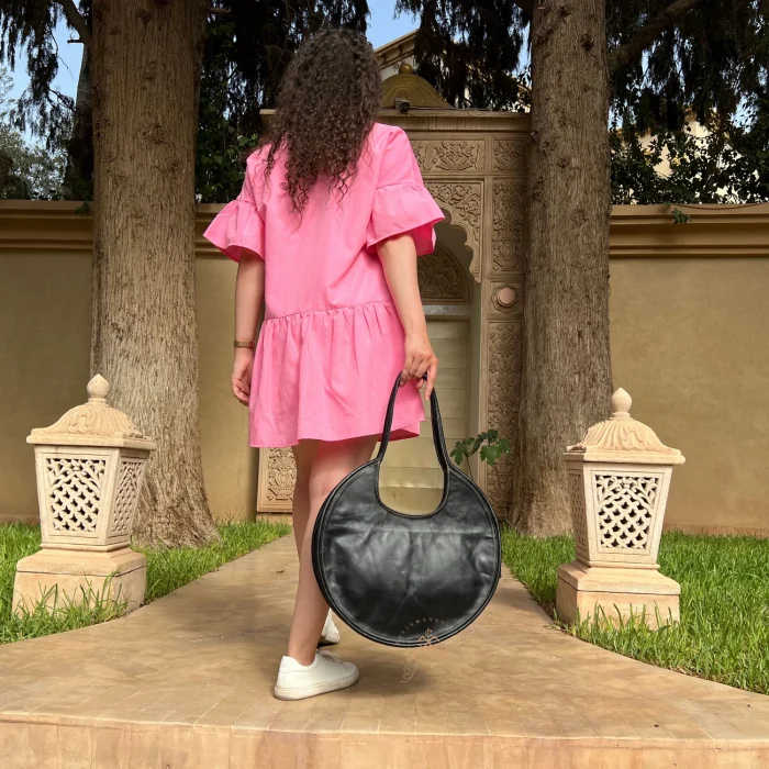 Black Stylish Circle Leather Handbag for Modern Women - Image 5
