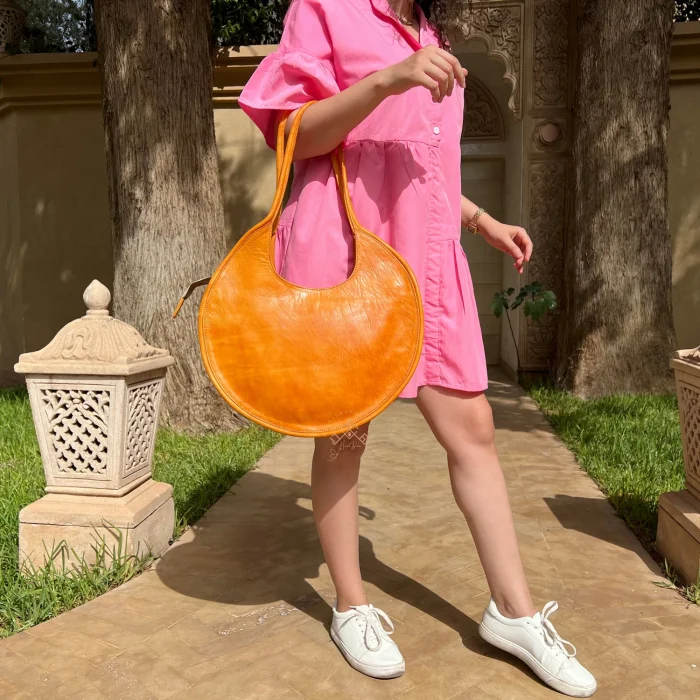 Perfect Fashion Round Tote Leather Bag for Women - Image 4