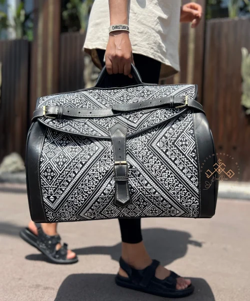handmade black leather Carpet travel bag