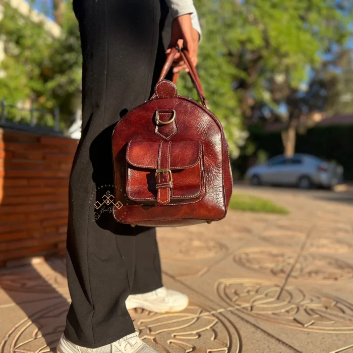 Morrocan Leather Travel Bag with Brown Carpet - Image 3