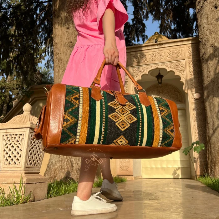 Large leather Travel Bag With Green Carpet - Image 2