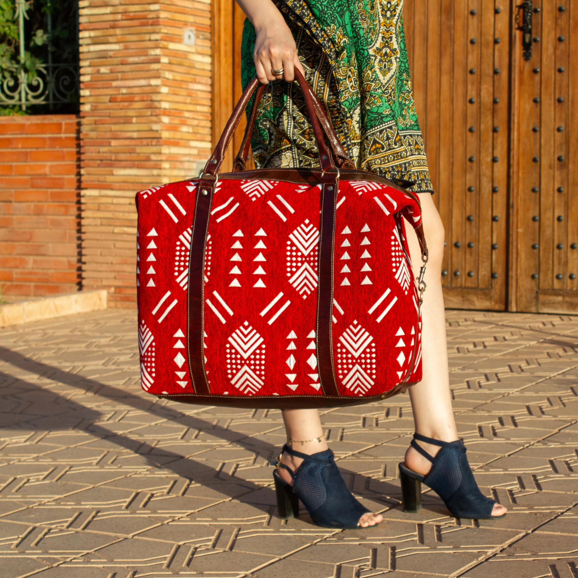 Handmade Red Kilim Travel Leather Bag - Vintage Style weekender Bag - Image 6