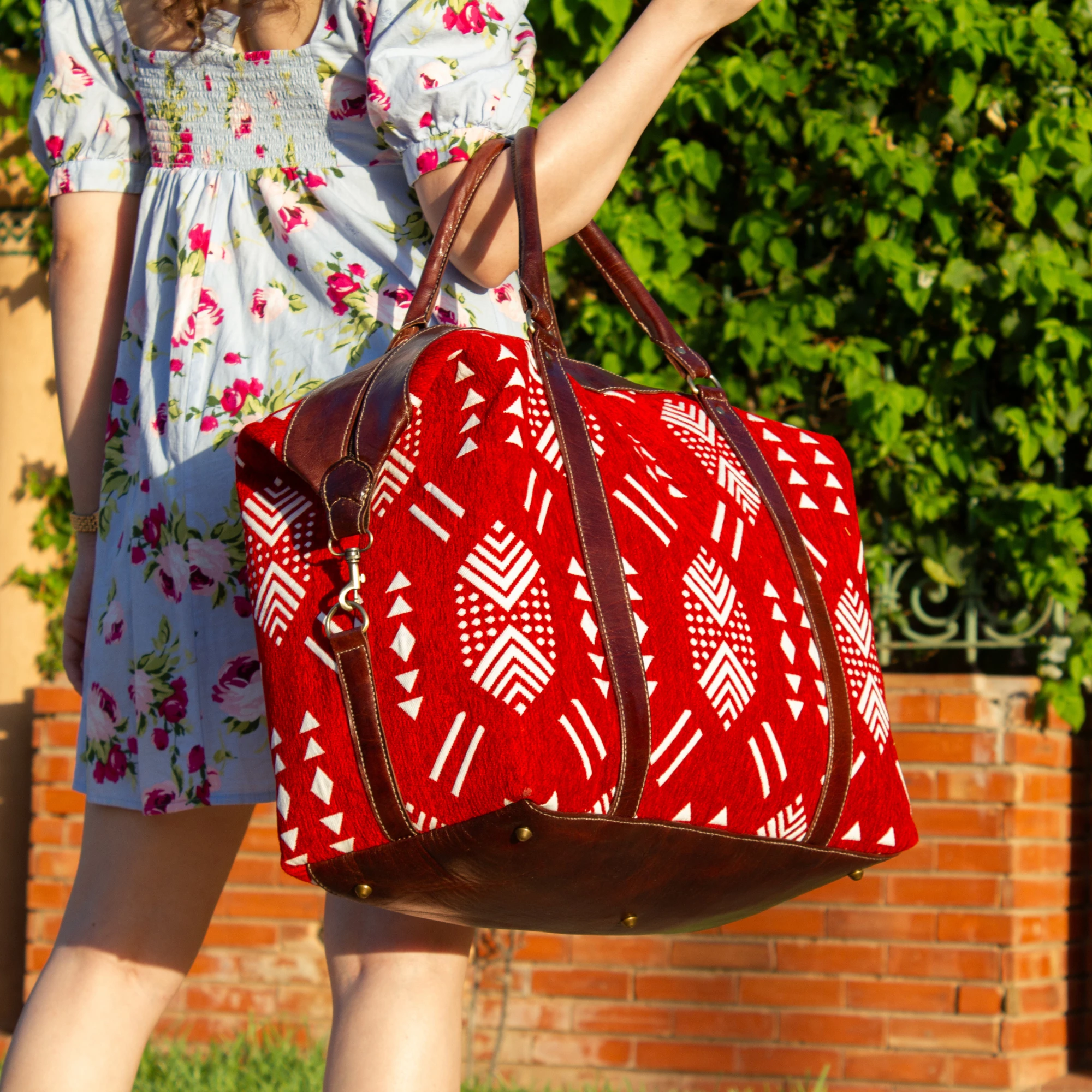 Handmade Red Kilim Travel Leather Bag - Vintage Style weekender Bag - Image 4