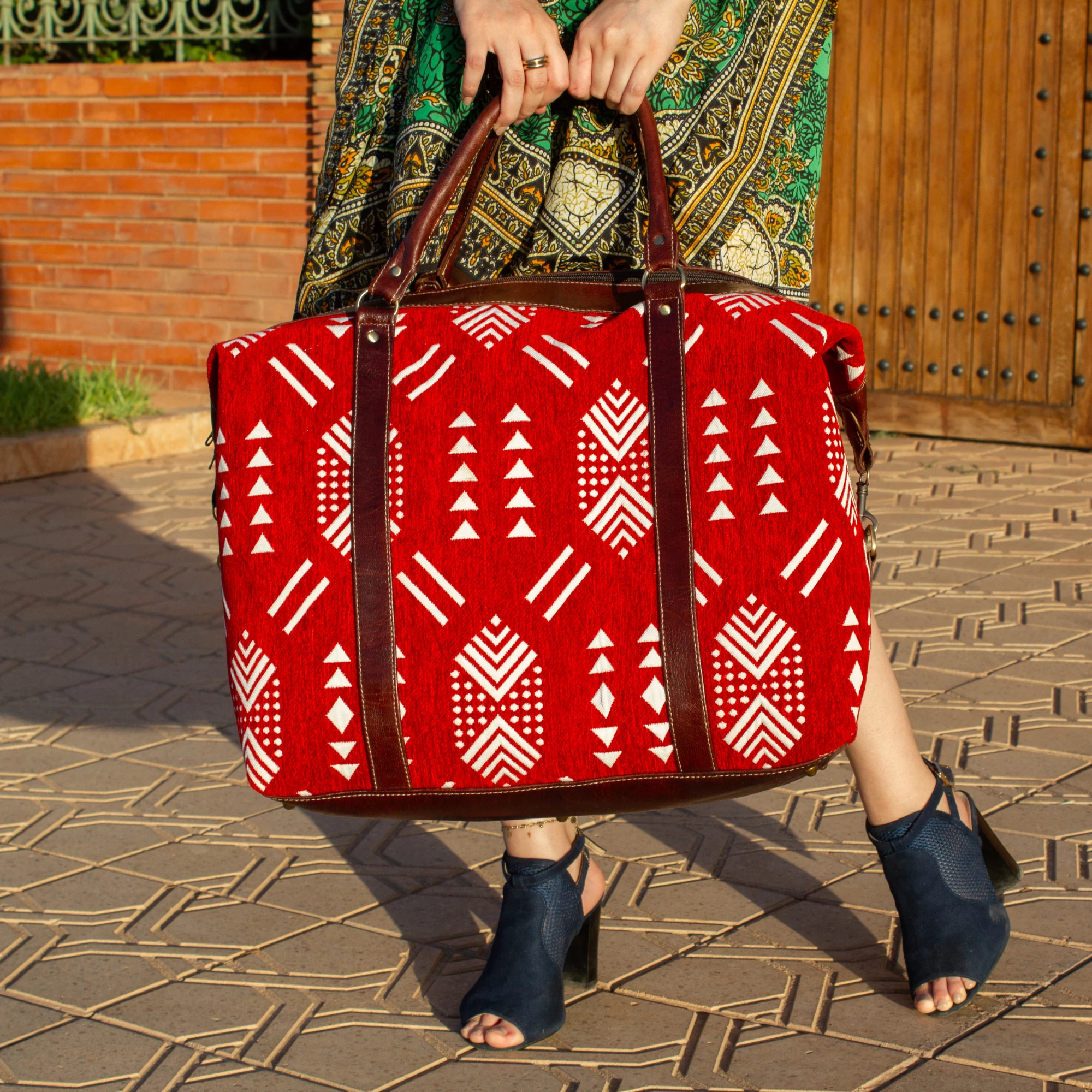 Handmade Red Kilim Travel Leather Bag - Vintage Style weekender Bag - Image 7