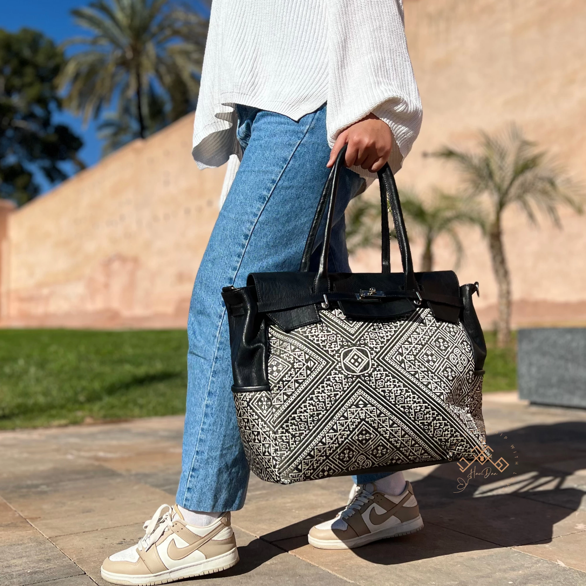 Black Genuine Leather & Red Kilim Bag for Women - Image 5