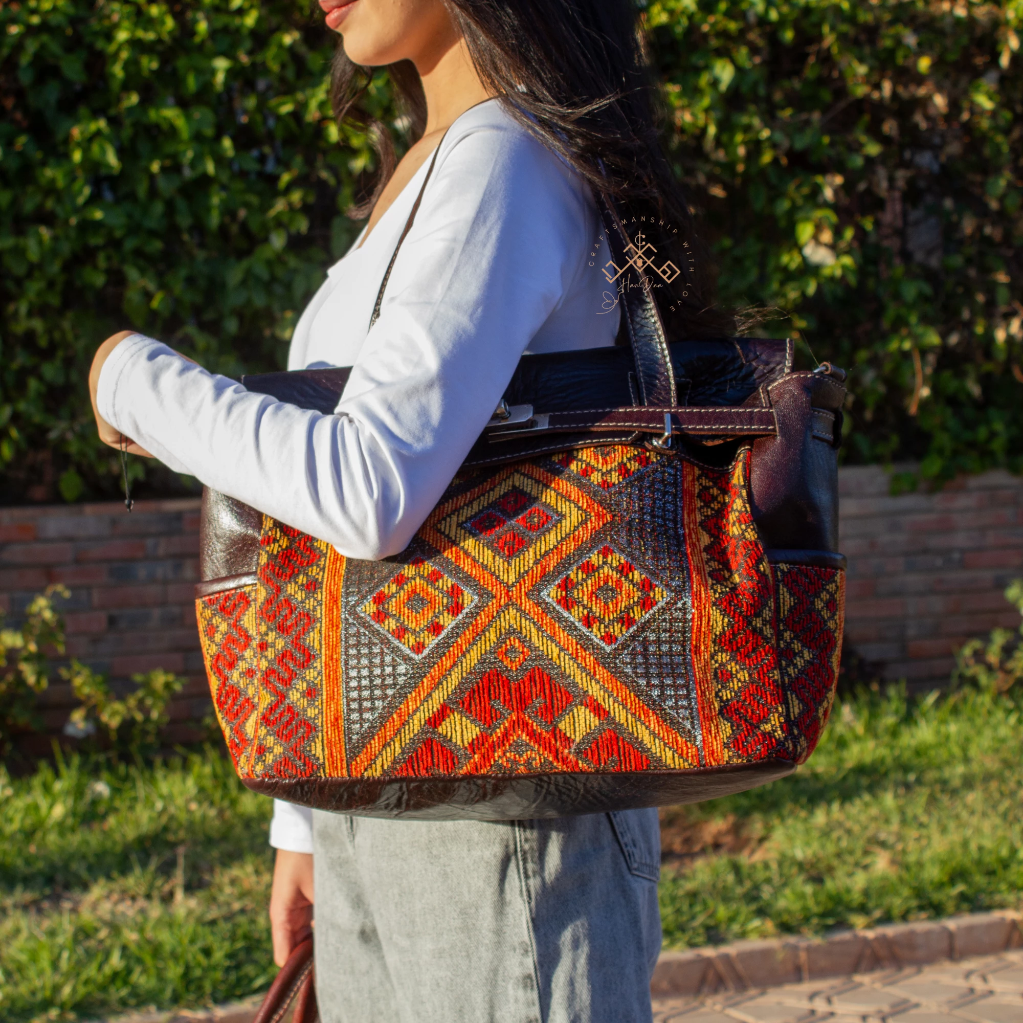 Artisan Leather Handbag - Luxe Red Kilim Shoulder Bag - Image 2