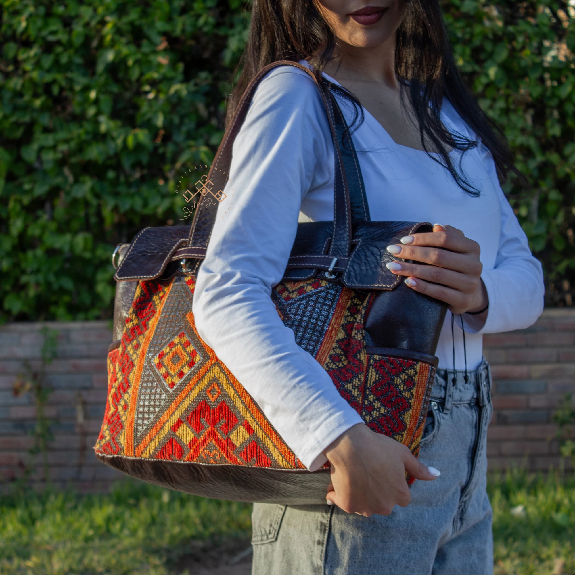 Artisan Leather Handbag - Luxe Red Kilim Shoulder Bag - Image 4